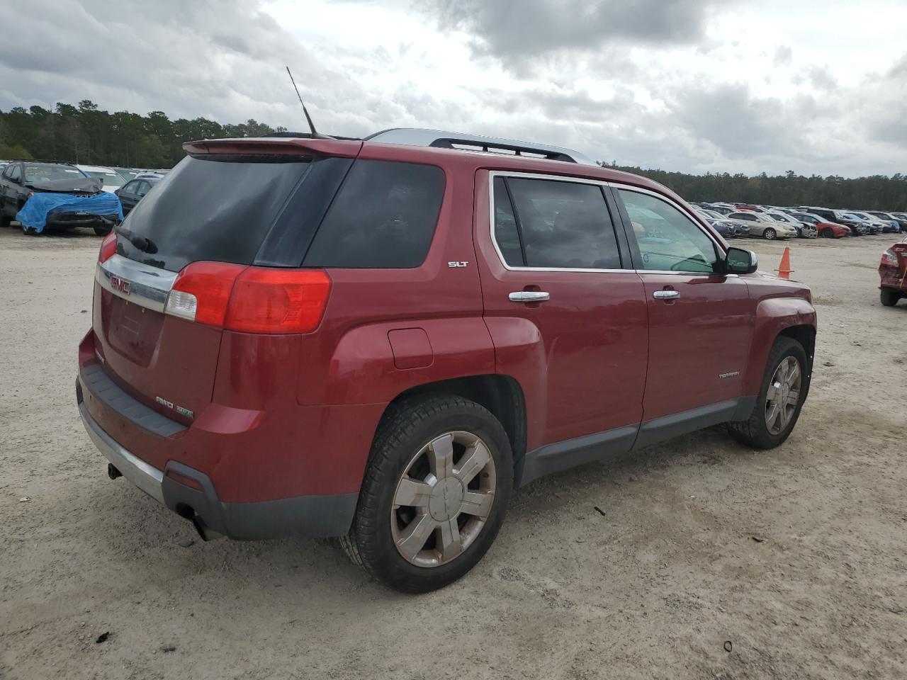 2011 GMC Terrain VIN 2CTFLXE57B6313706 Copart auction photo, front end / side damage thumbnail 3