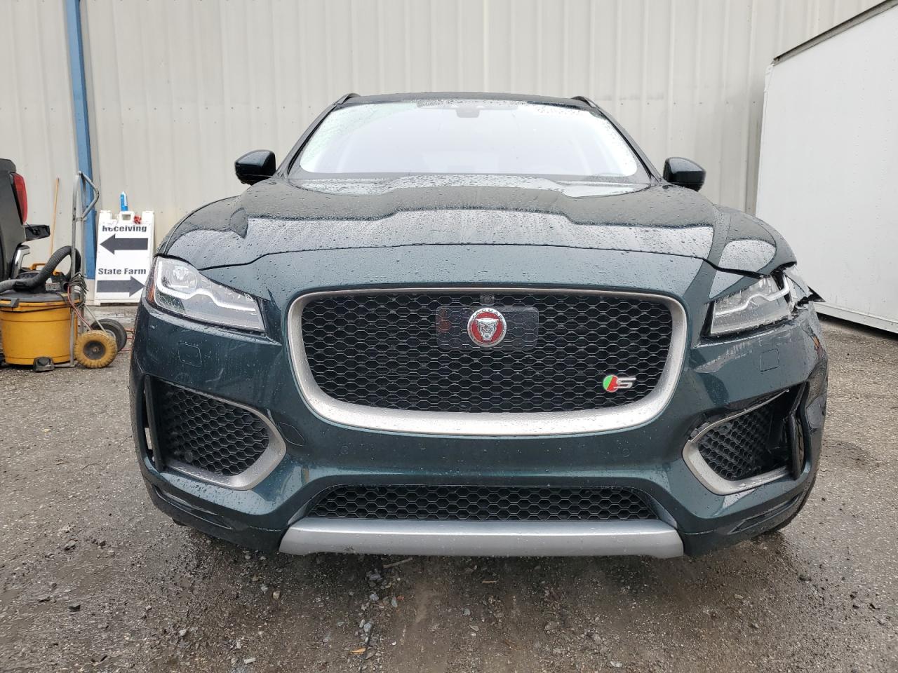 2017 Jaguar F-Pace VIN SADCM2BV9HA091446 Copart auction photo, front end damage thumbnail 5