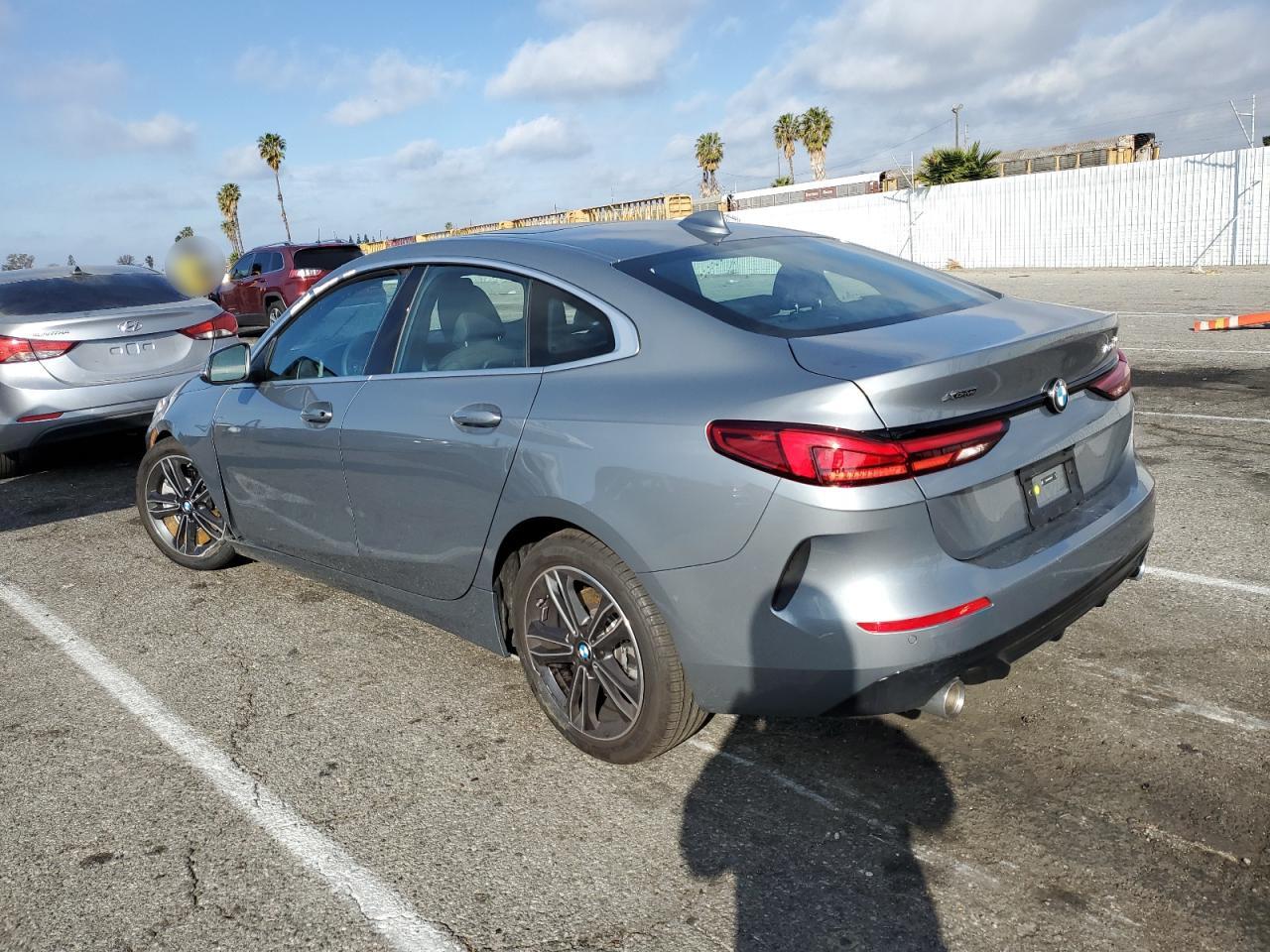 2024 BMW 2er VIN WBA73AK04R7R64188 Copart auction photo, front end / minor dent/scratches damage thumbnail 2
