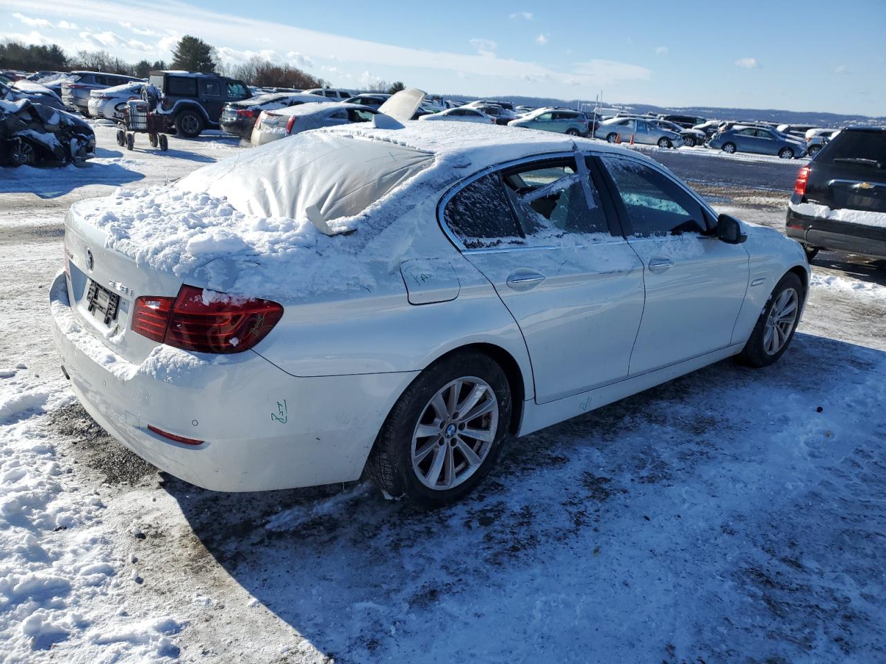 2016 BMW 5er VIN WBA5A7C56GG144993 Copart auction photo, water/flood / side damage thumbnail 3