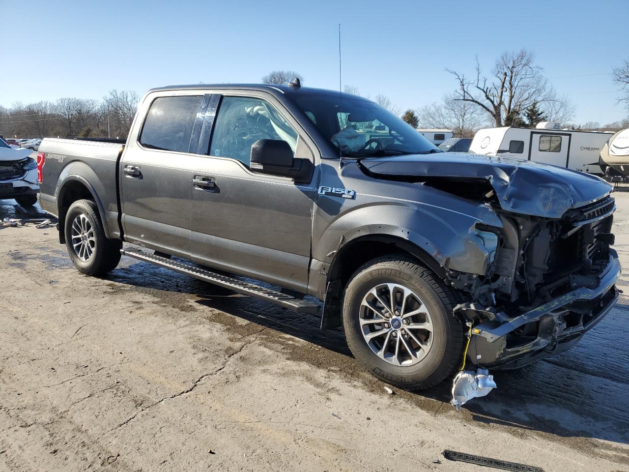 2019 Ford F-150 VIN 1FTEW1EPXKFA94758 Copart auction photo, front end / hail damage thumbnail 4