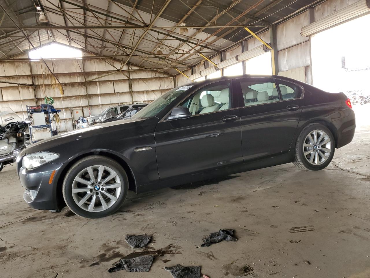 2013 BMW 5er VIN WBAXH5C53DD112654