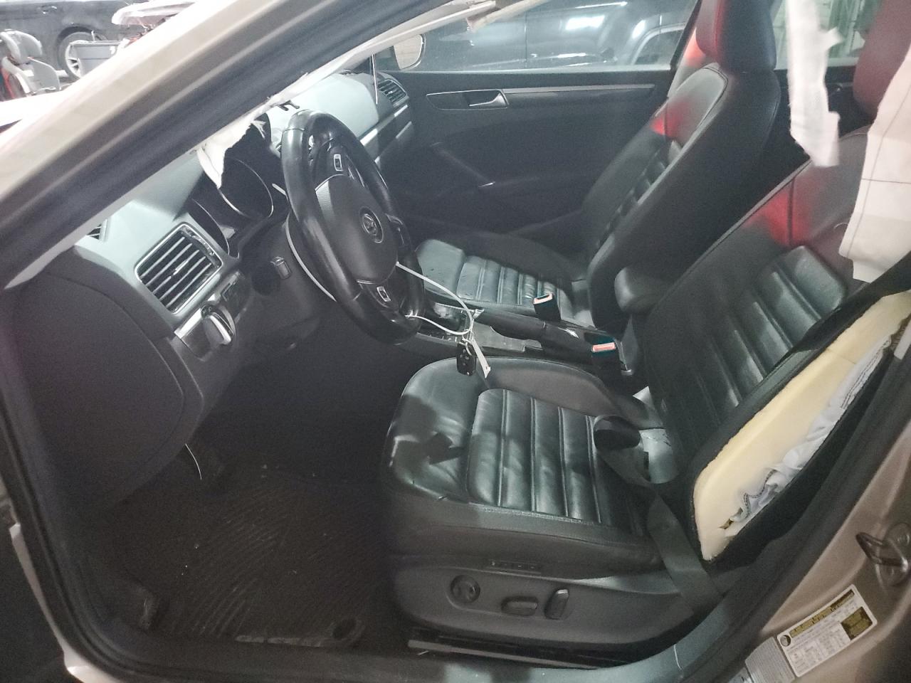 2016 Volkswagen Passat VIN 1VWCT7A39GC063299 Copart auction photo, all over damage thumbnail 7