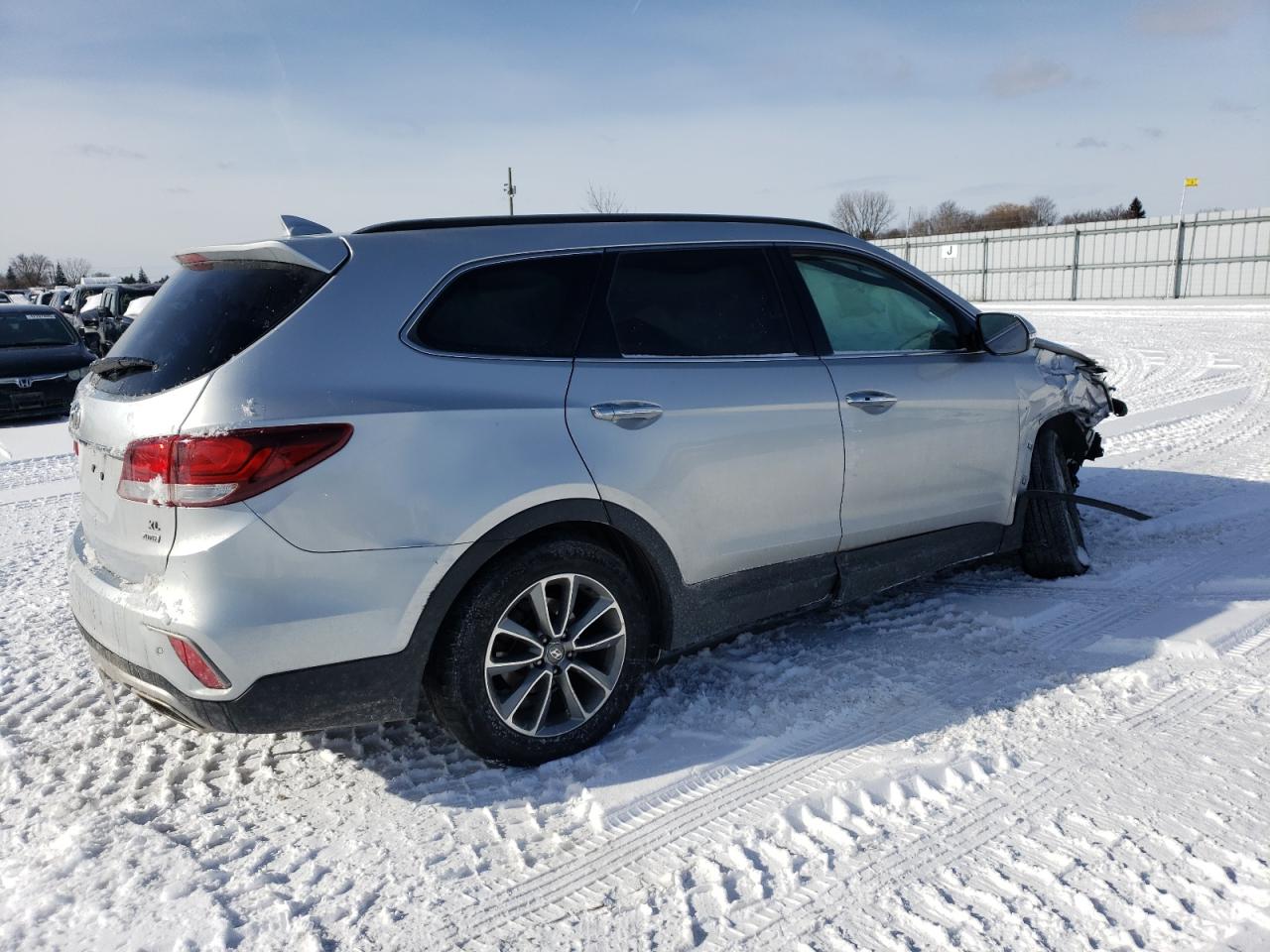 2018 Hyundai Santa Fe VIN KM8SNDHF2JU263137 Copart auction photo, front end / side damage thumbnail 3
