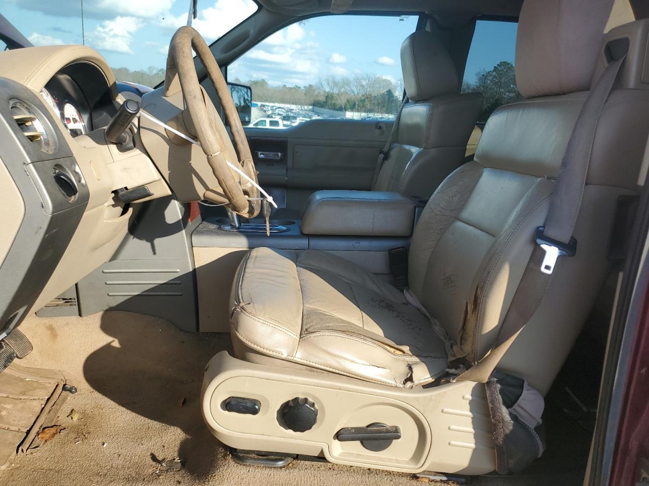 2005 Ford F-150 VIN 1FTPX12505NA45166 Copart auction photo, front end damage thumbnail 7