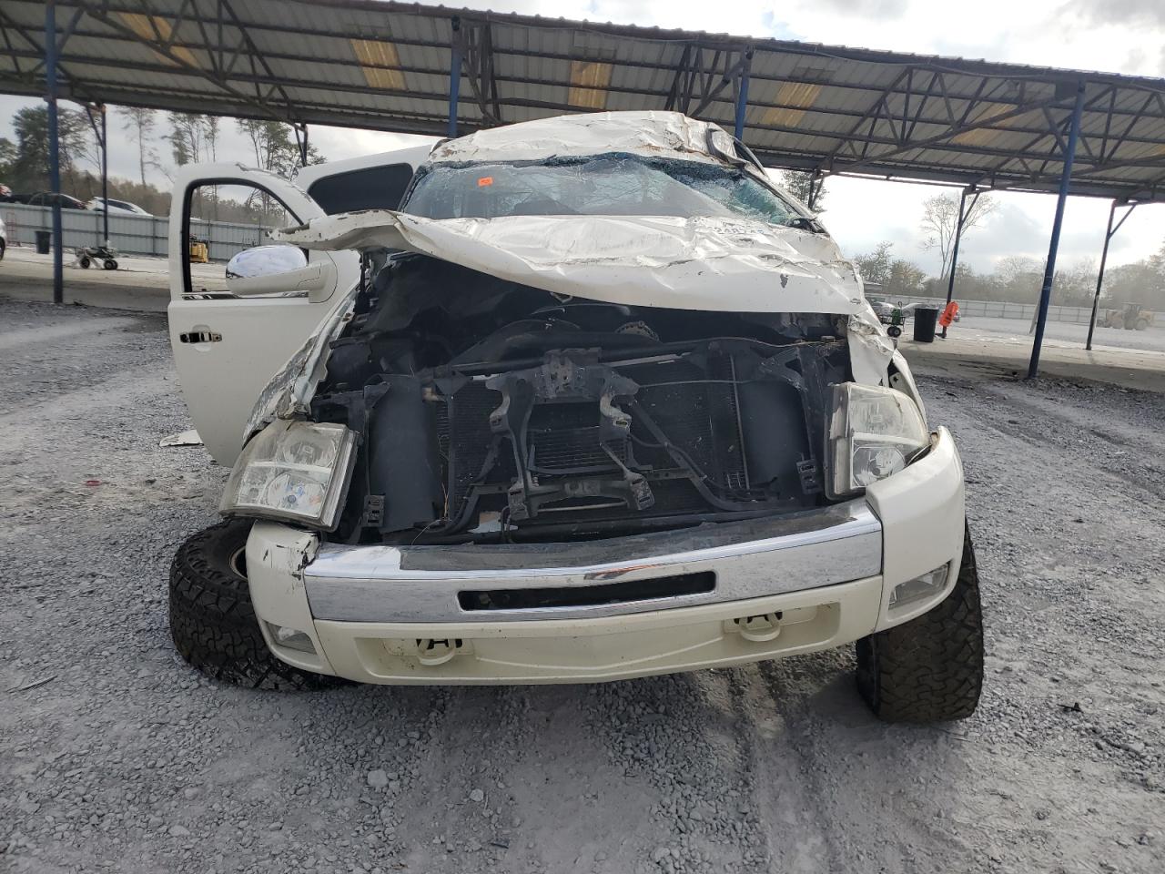 2011 Chevrolet Silverado VIN 3GCPKSE33BG257790 Copart auction photo, all over damage thumbnail 5