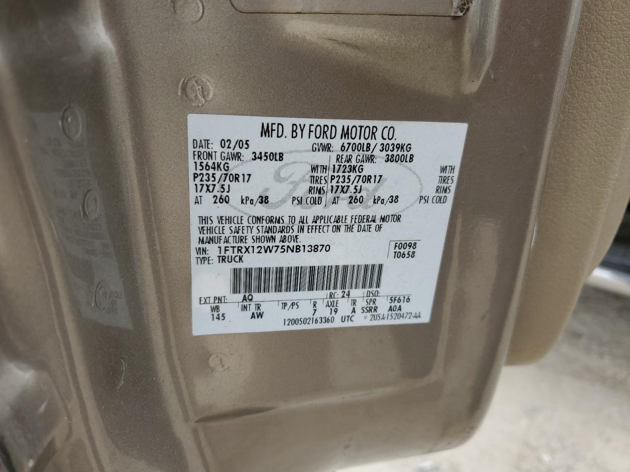 2005 Ford F-150 VIN 1FTRX12W75NB13870 Copart auction photo, front end / minor dent/scratches damage thumbnail 13