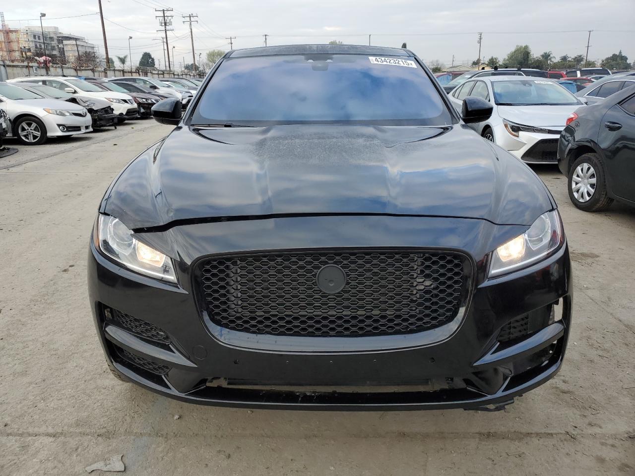 2020 Jaguar F-Pace VIN SADCJ2GX2LA655305 Copart auction photo, front end damage thumbnail 5