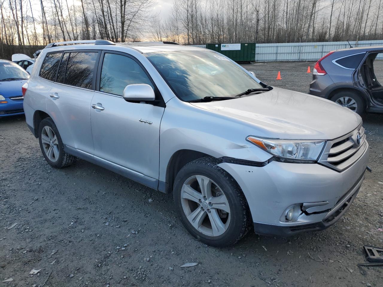 2012 Toyota Highlander VIN 5TDDK3EH5CS142826 Copart auction photo, side / front end damage thumbnail 4