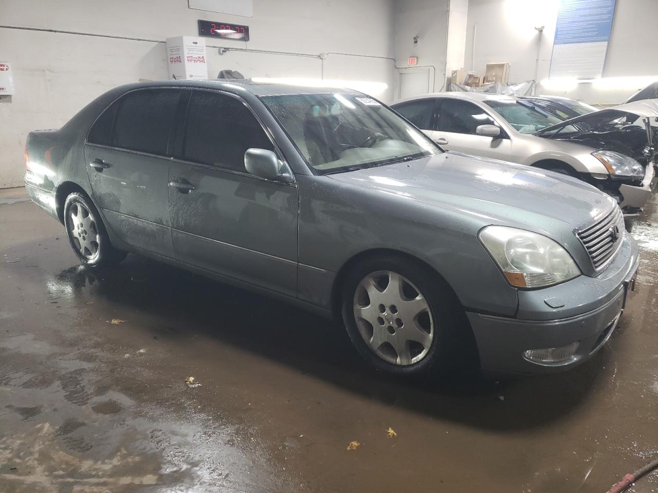 2002 Lexus LS VIN JTHBN30F220082475 Copart auction photo, side / rear end damage thumbnail 4