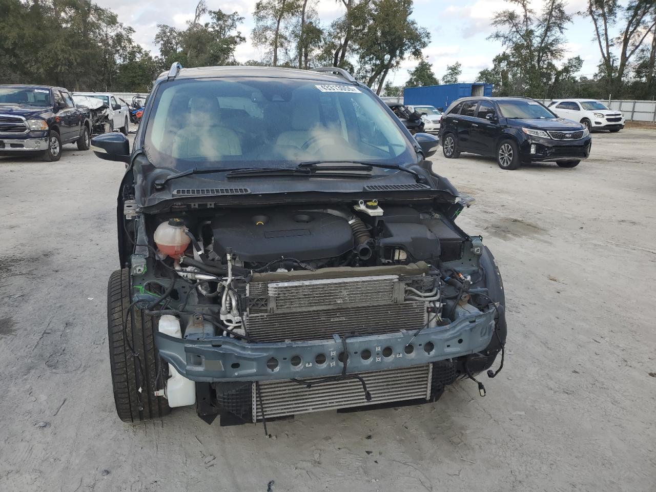 2019 Ford Escape VIN 1FMCU9J93KUA73115 Copart auction photo, front end damage thumbnail 5