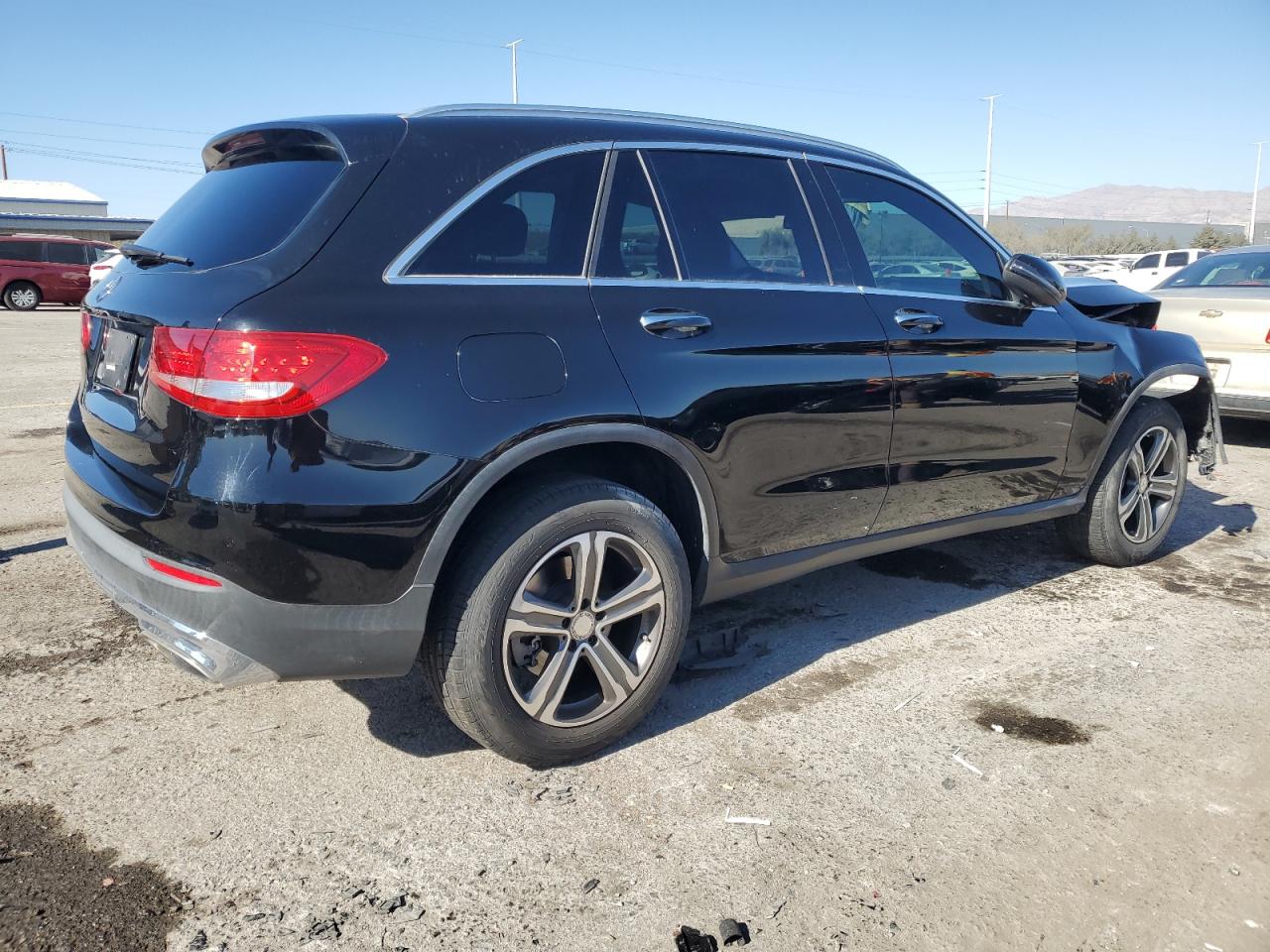 2016 Mercedes-Benz GLC VIN WDC0G4JB8GF058166 Copart auction photo, front end damage thumbnail 3