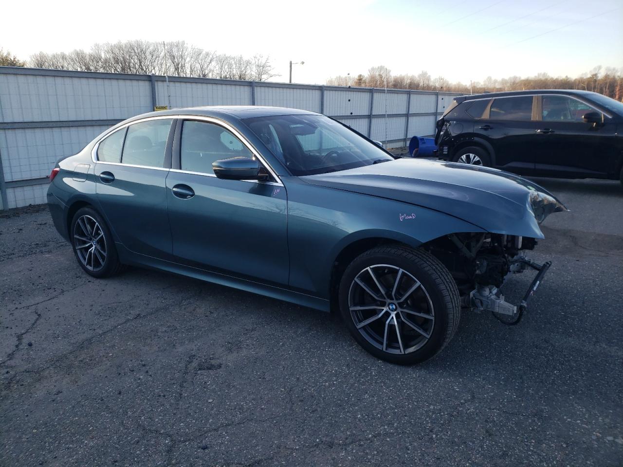 2020 BMW 3er VIN 3MW5R7J05L8B34013 Copart auction photo, front end damage thumbnail 4