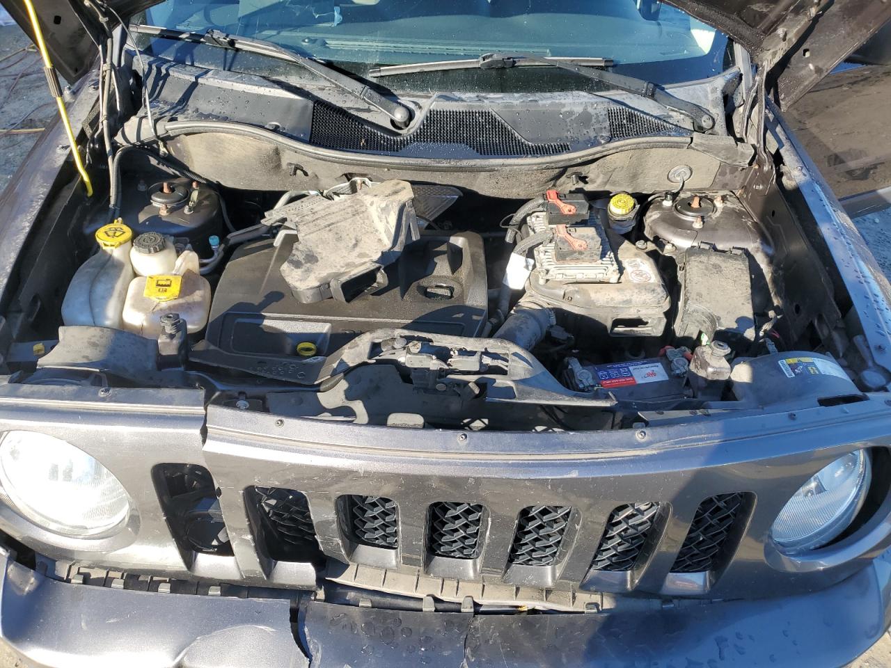 2017 Jeep Liberty (Patriot) VIN 1C4NJRBB0HD179277 Copart auction photo, front end / minor dent/scratches damage thumbnail 12