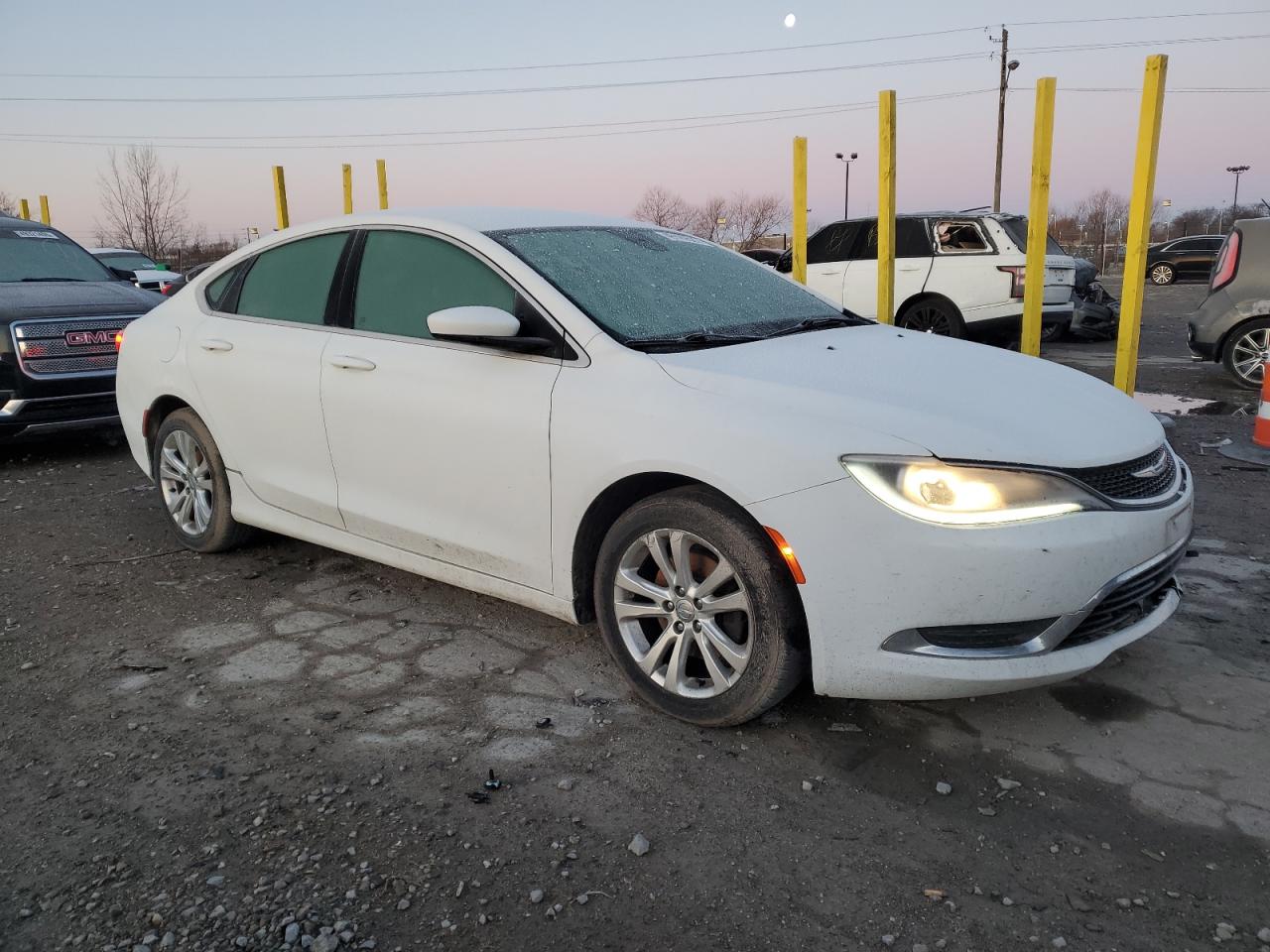 2015 Chrysler 200 VIN 1C3CCCAB3FN699050 Copart auction photo, front end / side damage thumbnail 4
