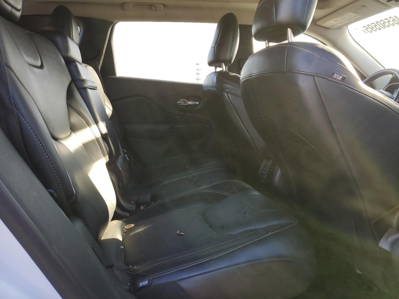 2016 Jeep Grand Cherokee VIN 1C4PJMDB3GW199485 Copart auction photo, undercarriage / minor dent/scratches damage thumbnail 11