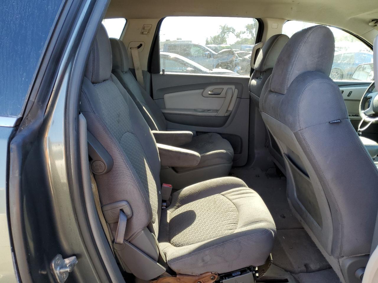 2011 Chevrolet Traverse VIN 1GNKRGED6BJ156700 Copart auction photo, front end damage thumbnail 10