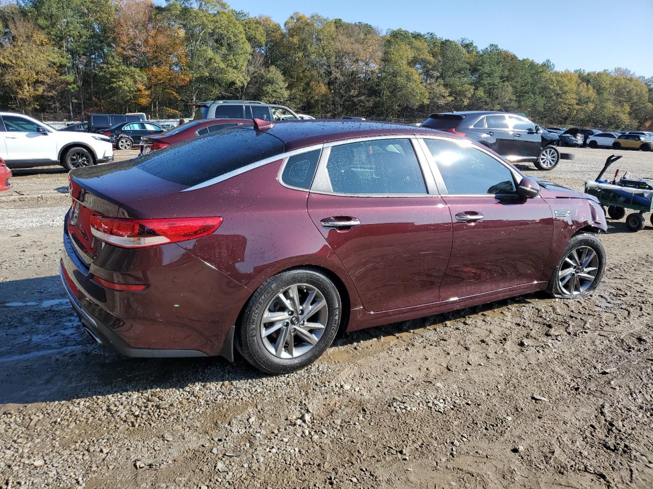 2019 KIA Optima VIN 5XXGT4L39KG337190 Copart auction photo, front end damage thumbnail 3