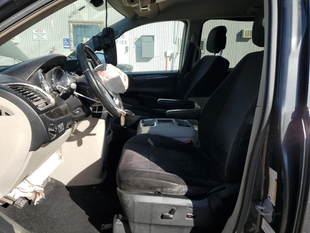 2011 Chrysler Town & Country VIN 2A4RR5DG1BR719729 Copart auction photo, front end damage thumbnail 7