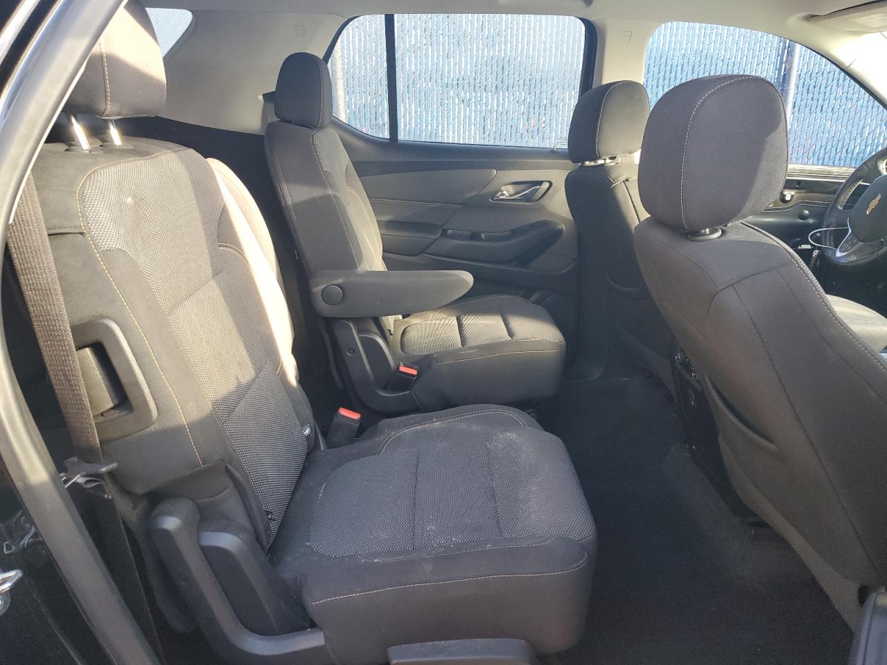 2019 Chevrolet Traverse VIN 1GNERGKW5KJ261814 Copart auction photo, all over damage thumbnail 11