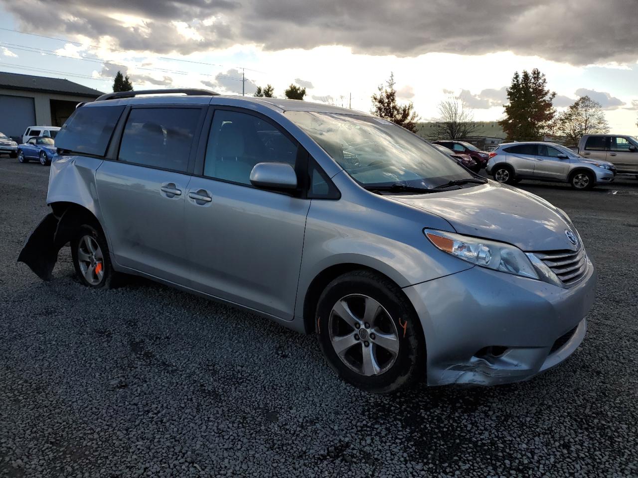 2016 Toyota Sienna VIN 5TDKK3DC0GS732077 Copart auction photo, rear end damage thumbnail 4