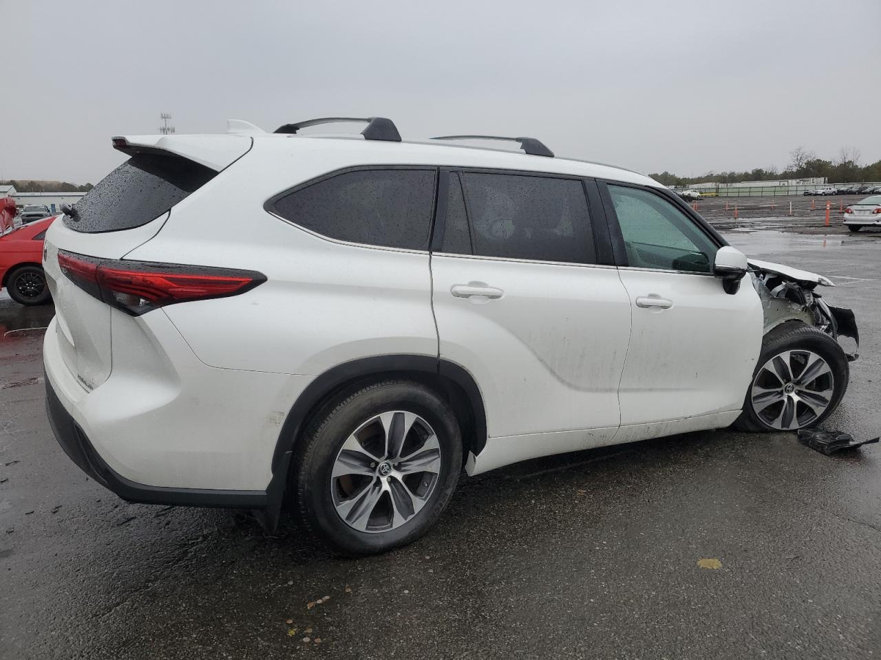 2023 Toyota Highlander VIN 5TDKDRBH5PS028565 Copart auction photo, front end / undercarriage damage thumbnail 3