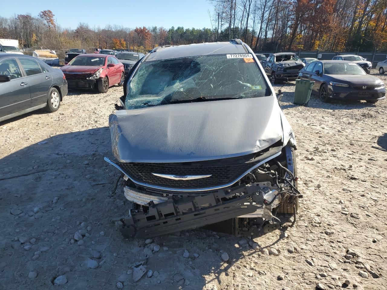 2020 Chrysler Pacifica VIN 2C4RC1BG7LR285207 Copart auction photo, front end / side damage thumbnail 5
