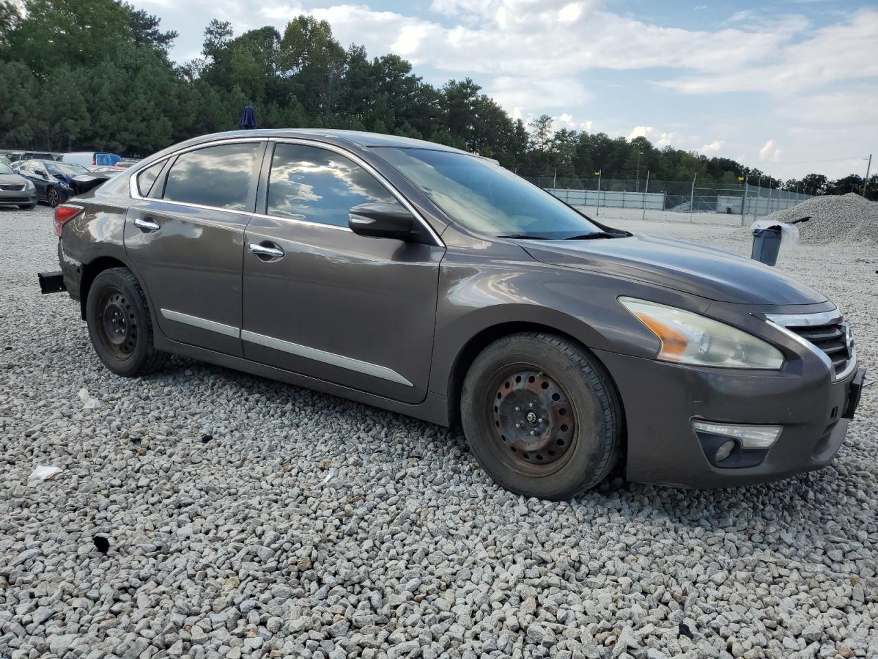 2014 Nissan Altima VIN 1N4AL3AP0EC182853 Copart auction photo, rear end / minor dent/scratches damage thumbnail 4