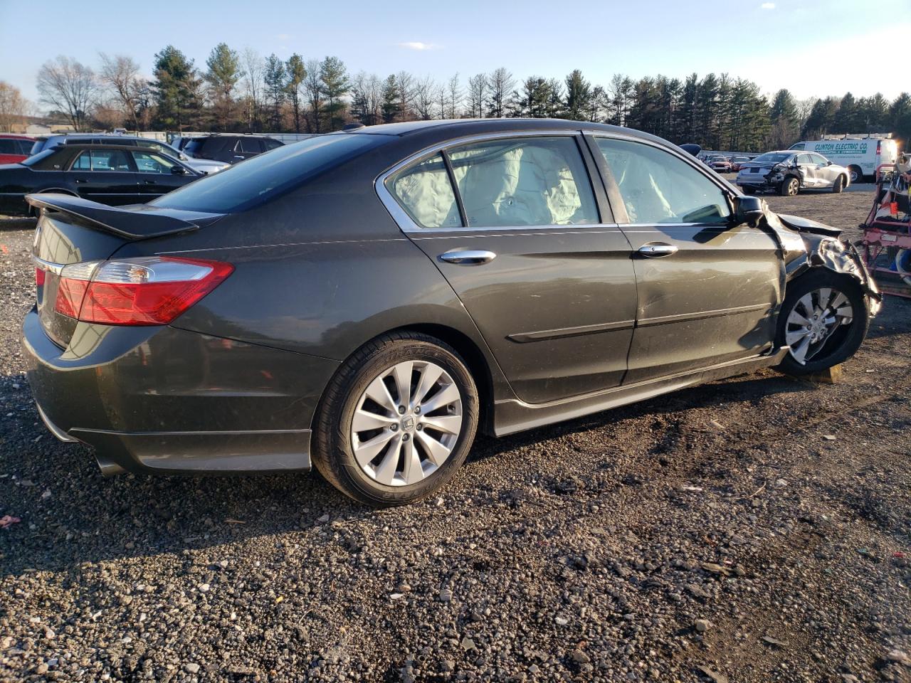 2013 Honda Accord VIN 1HGCR2F89DA189938 Copart auction photo, front end / undercarriage damage thumbnail 3