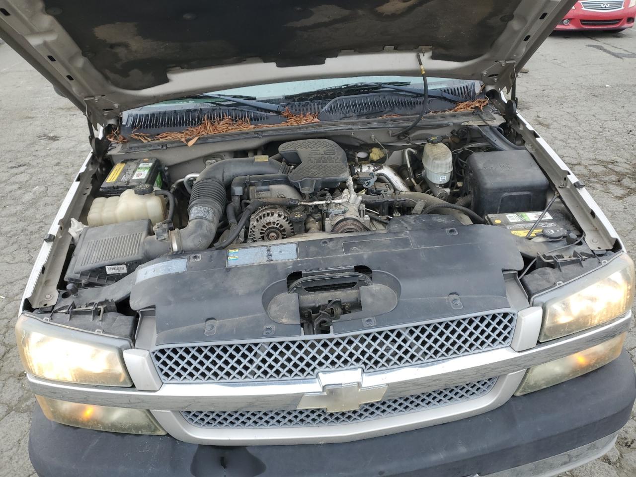 2004 Chevrolet Silverado VIN 1GCHK29214E368614 Copart auction photo, minor dent/scratches damage thumbnail 11