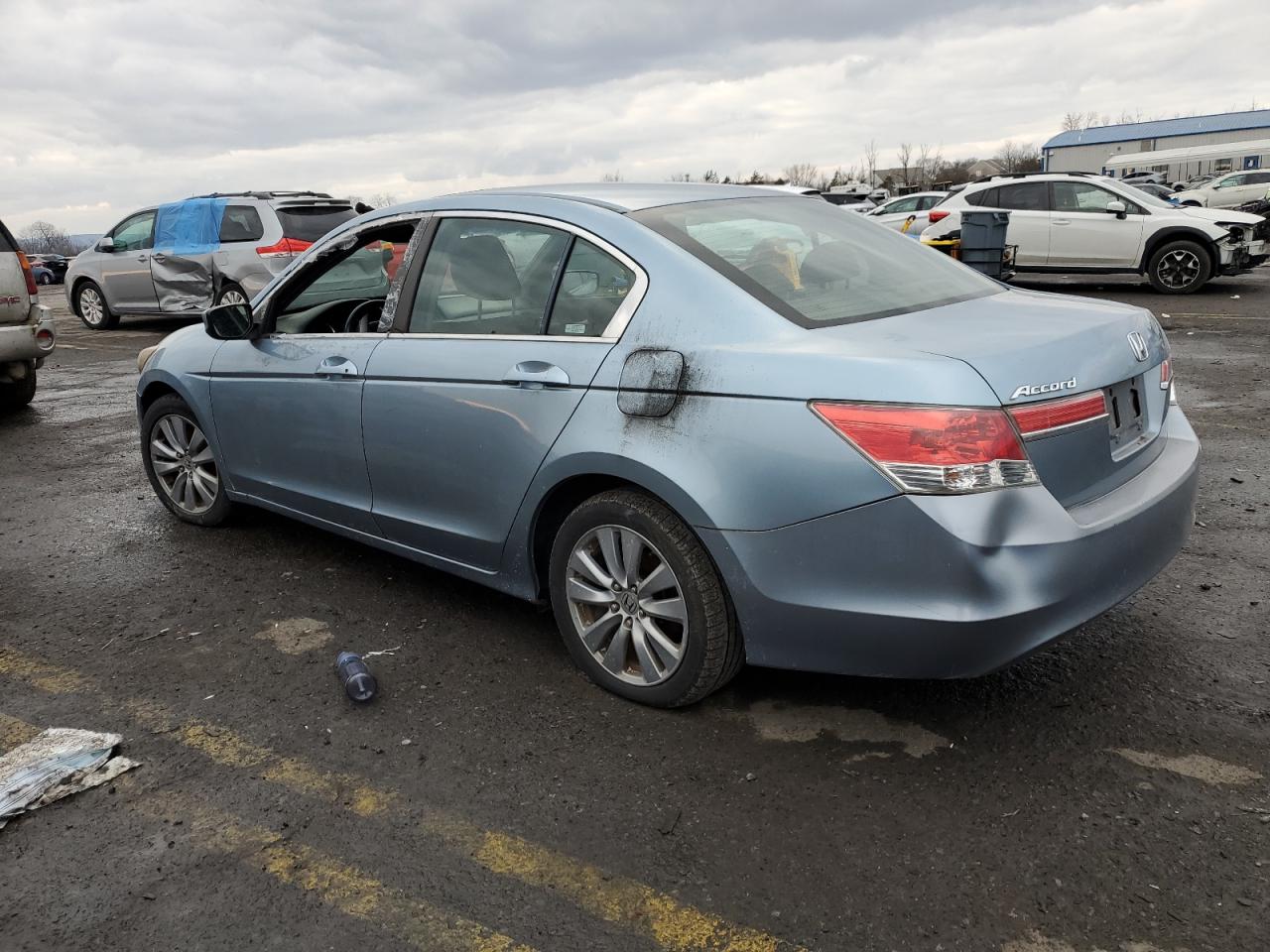 2011 Honda Accord VIN 1HGCP2F77BA061076 Copart auction photo, mechanical damage thumbnail 2