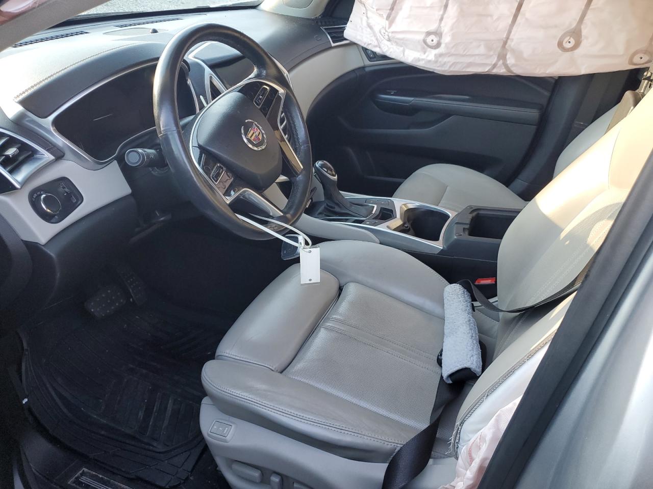 2015 Cadillac SRX VIN 3GYFNEE31FS580611 Copart auction photo, side / front end damage thumbnail 7