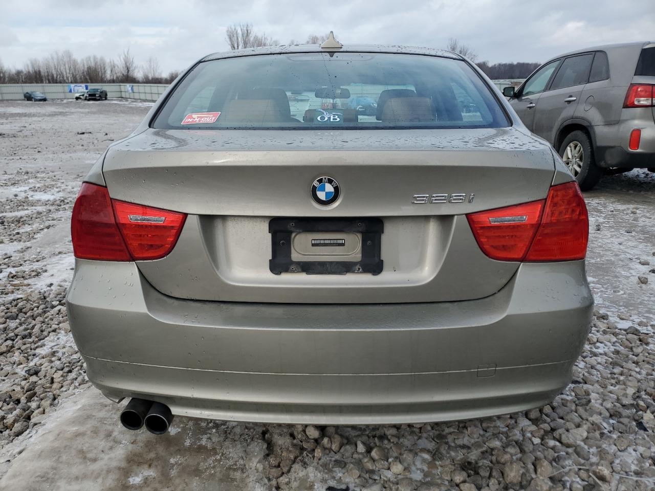 2010 BMW 3er VIN WBAPH5C55AA440090 Copart auction photo, front end damage thumbnail 6