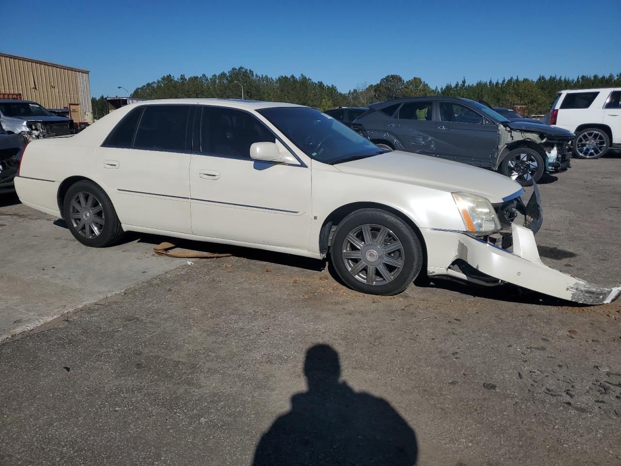 2007 Cadillac DTS VIN 1G6KD57Y77U197986 Copart auction photo, front end damage thumbnail 4