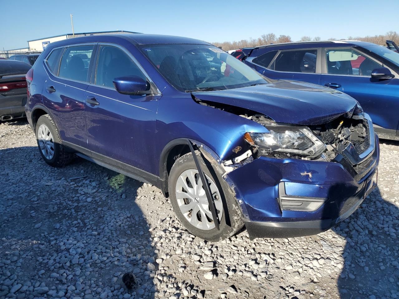 2020 Nissan Rogue VIN 5N1AT2MT7LC760260 Copart auction photo, front end damage thumbnail 4