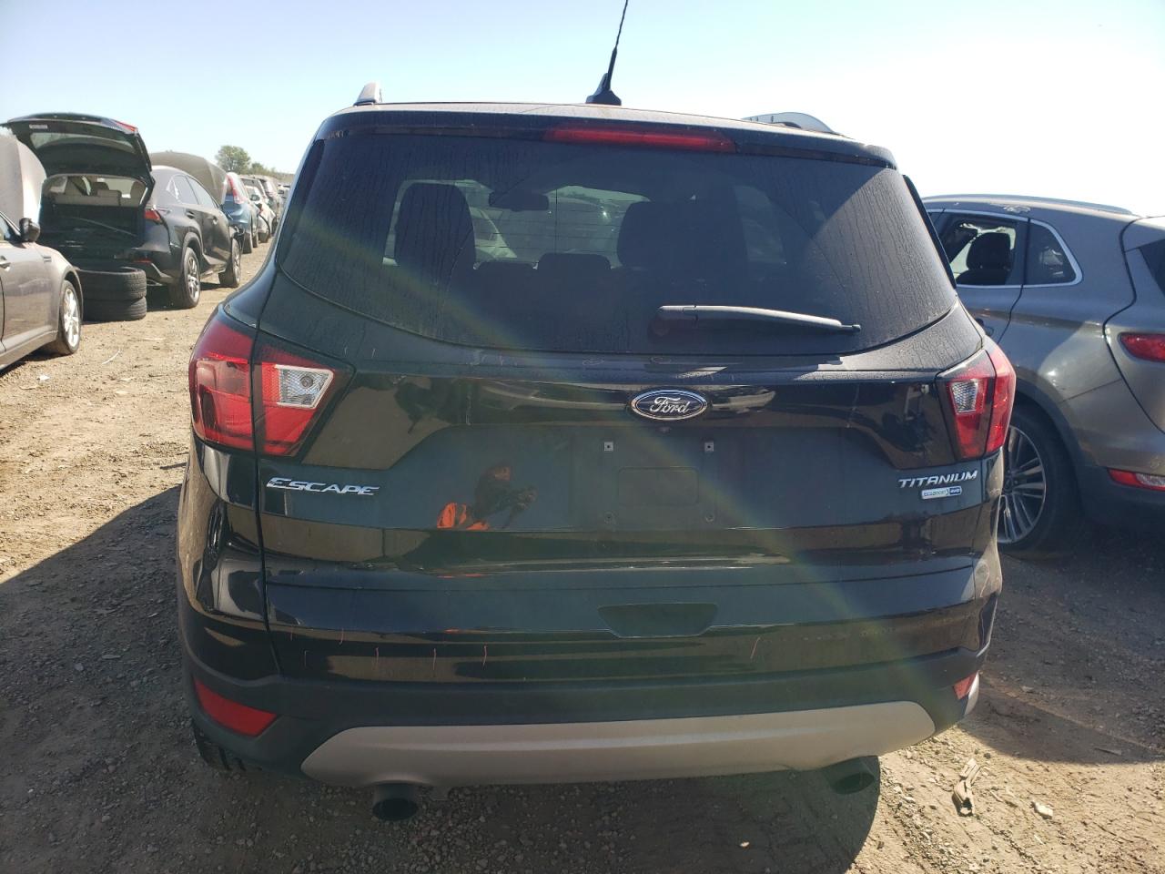 2019 Ford Escape VIN 1FMCU9J90KUA26415 Copart auction photo, front end damage thumbnail 6