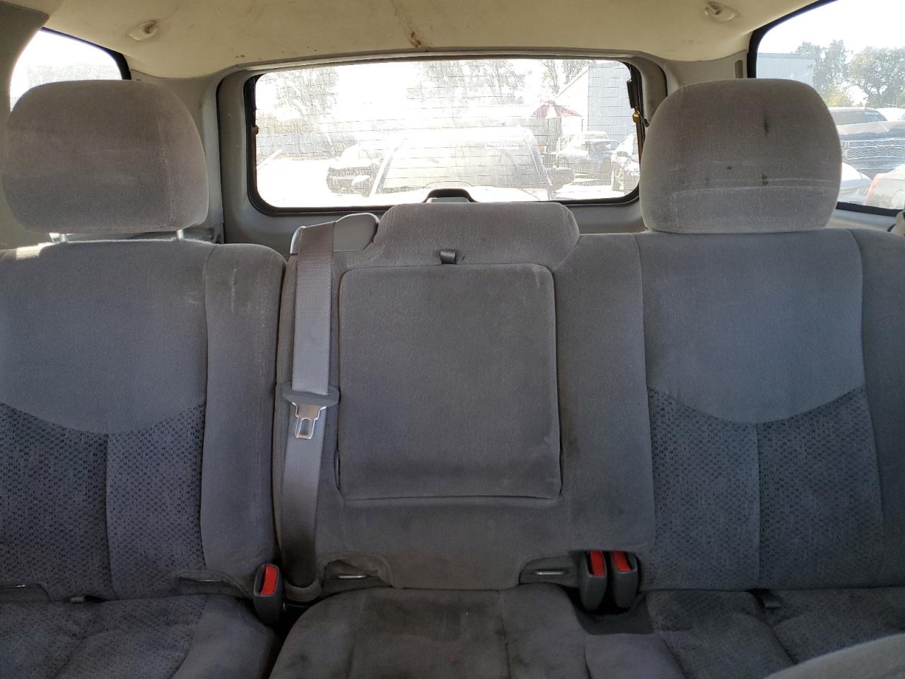 2005 Chevrolet Tahoe VIN 1GNEC13VX5J244659 Copart auction photo, minor dent/scratches damage thumbnail 10