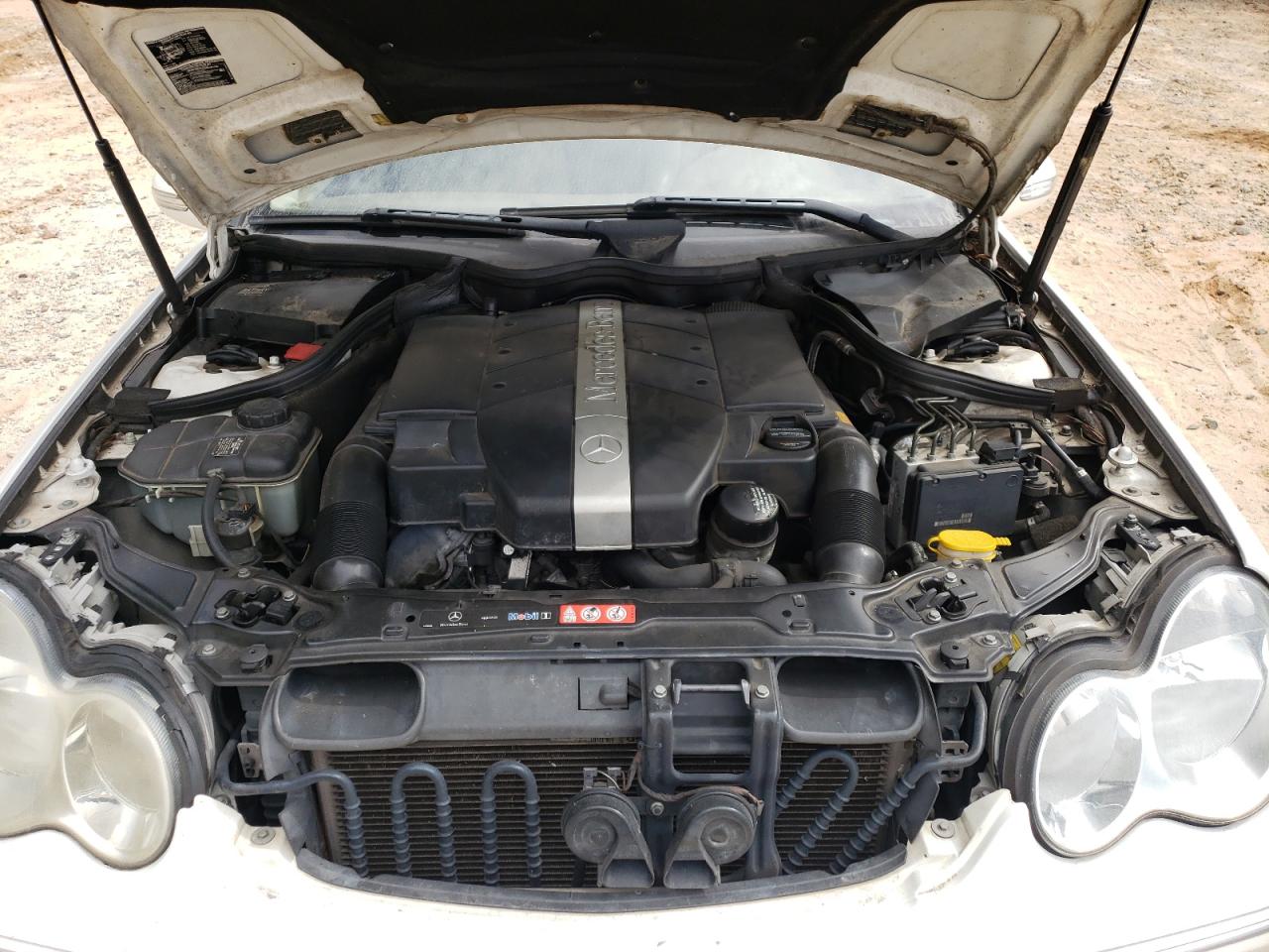 2005 Mercedes-Benz C-klasse VIN WDBRH61J45F597196 Copart auction photo, undercarriage / rear end damage thumbnail 12