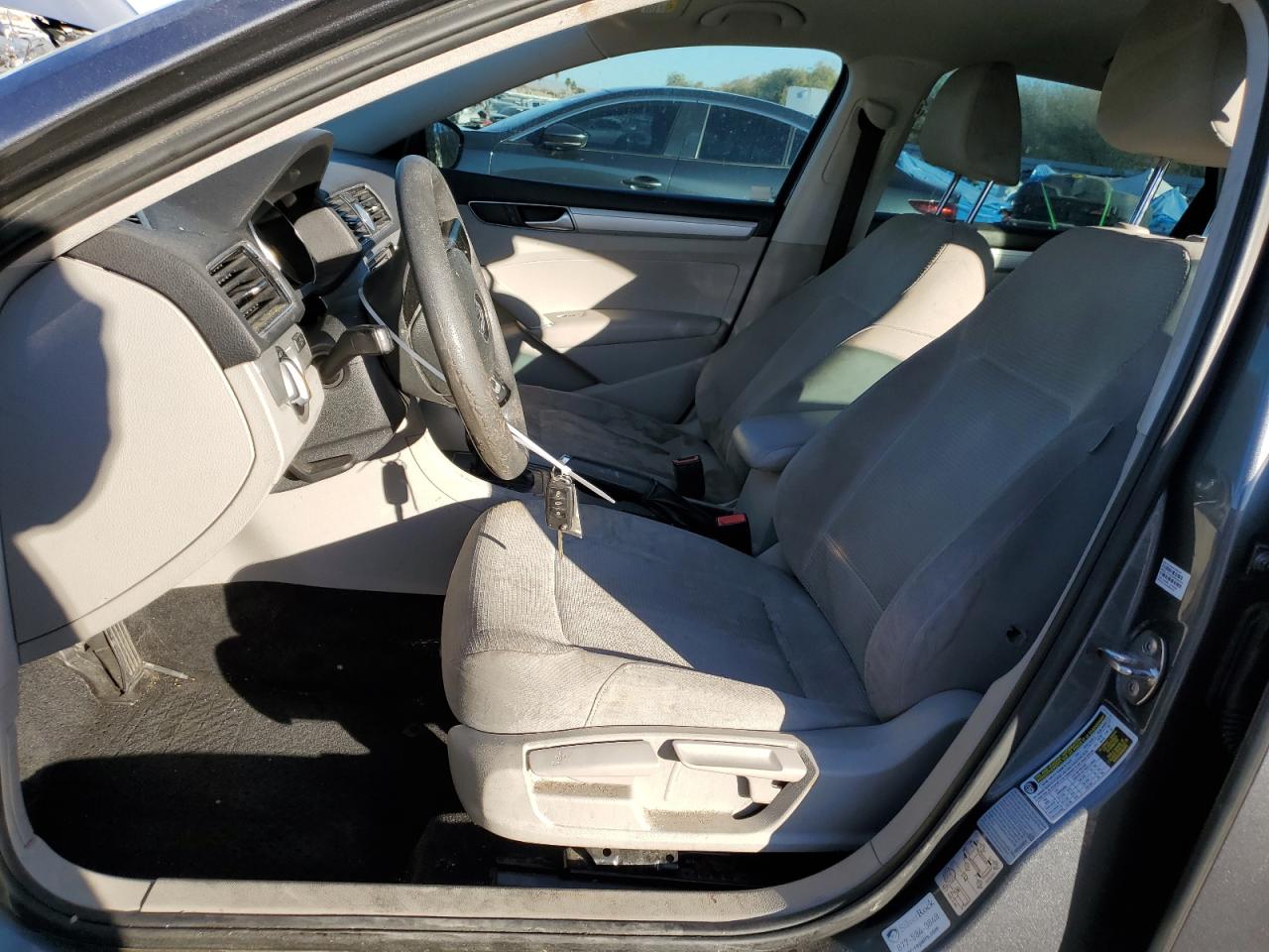2016 Volkswagen Passat VIN 1VWAT7A31GC002360 Copart auction photo, front end damage thumbnail 7