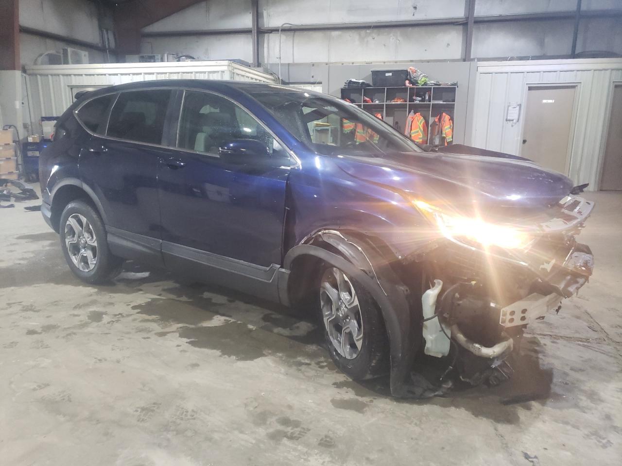 2017 Honda CR-V VIN 2HKRW2H85HH680407 Copart auction photo, all over damage thumbnail 4