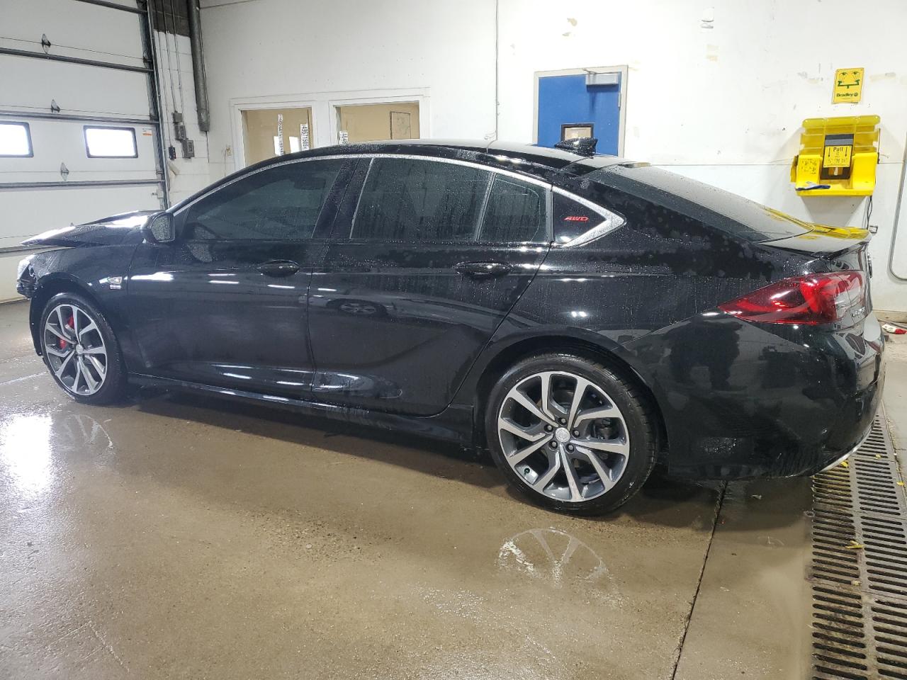 2018 Buick Regal VIN W04GS6SS5J1126063 Copart auction photo, front end damage thumbnail 2