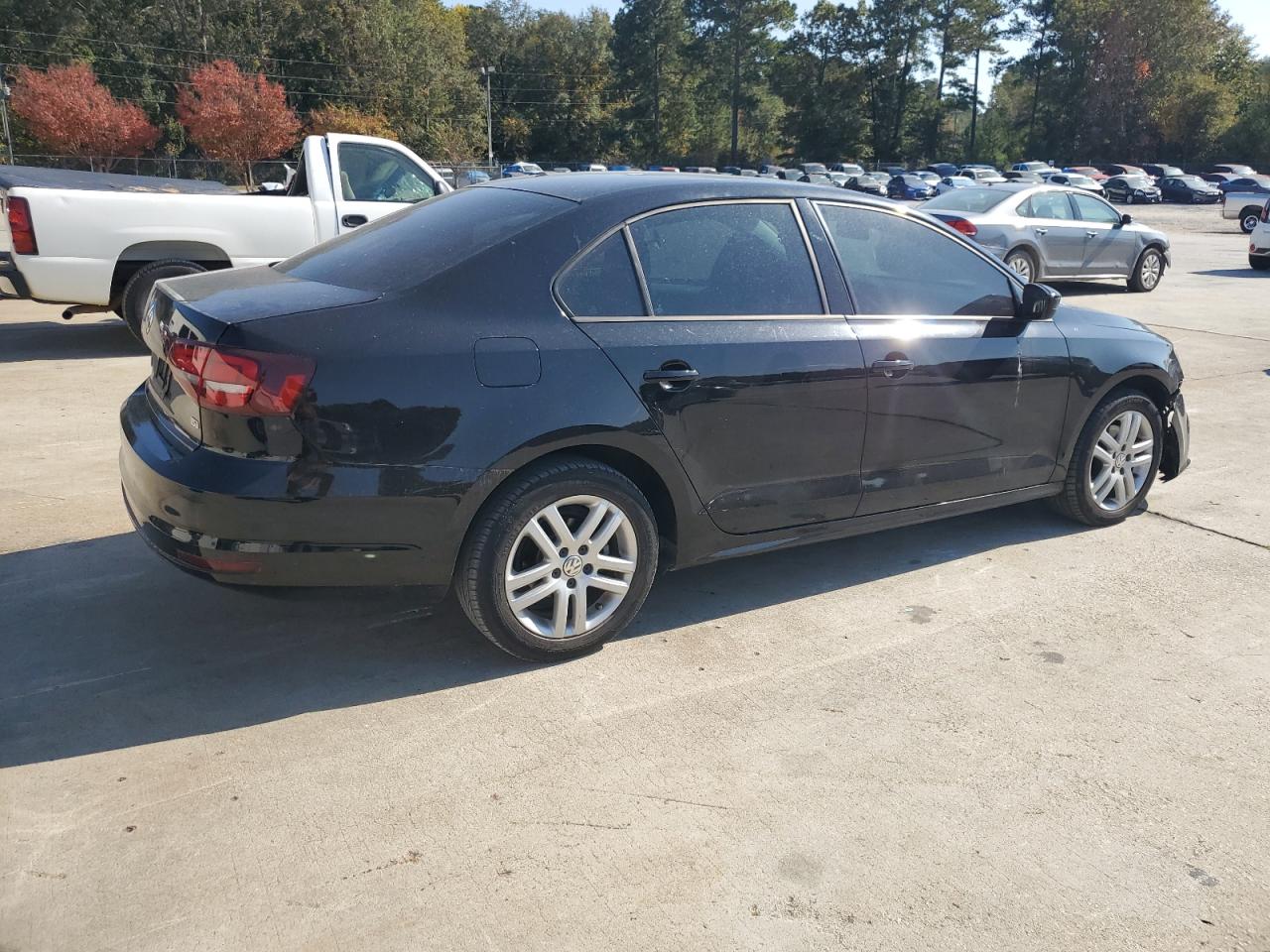 2018 Volkswagen Jetta VIN 3VW2B7AJXJM232278 Copart auction photo, front end damage thumbnail 3