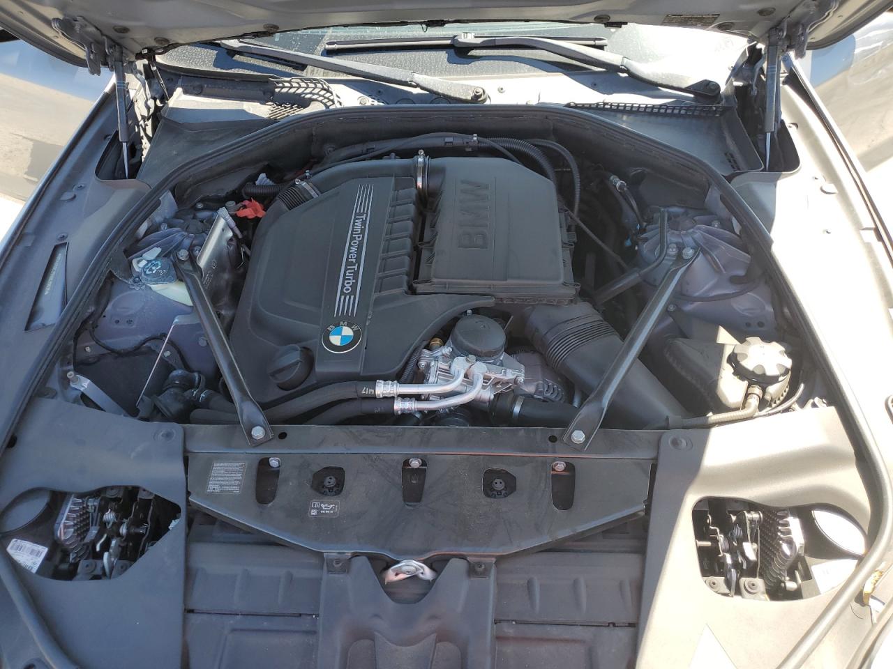2017 BMW 6er VIN WBA6D0C35HG639835 Copart auction photo, side damage thumbnail 12
