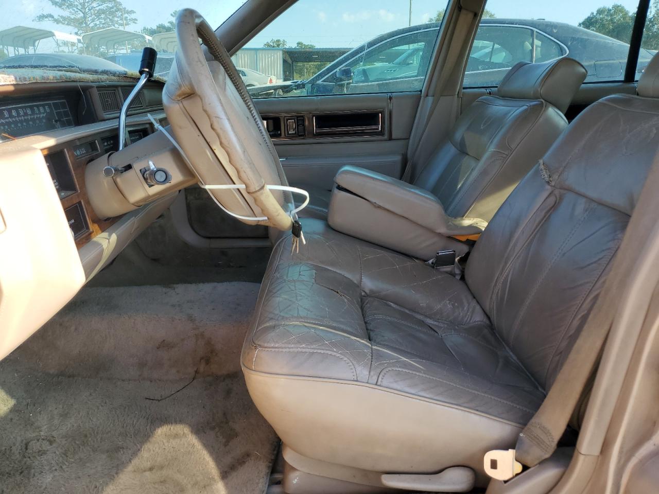 1991 Cadillac De Ville VIN 1G6CD53BXM4216760 Copart auction photo, mechanical / minor dent/scratches damage thumbnail 7