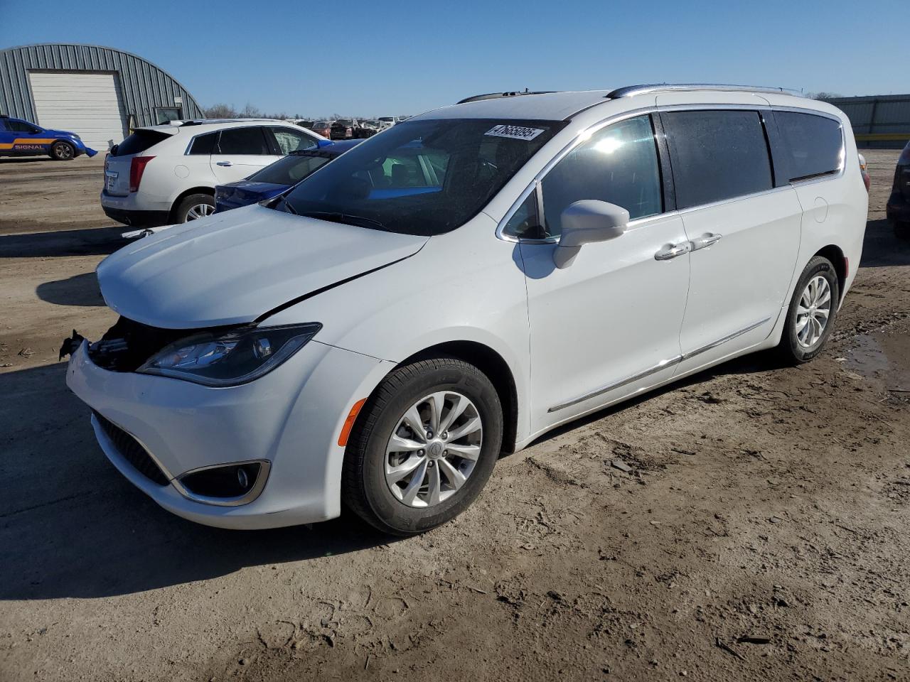 2018 Chrysler Pacifica VIN 2C4RC1BG8JR149214