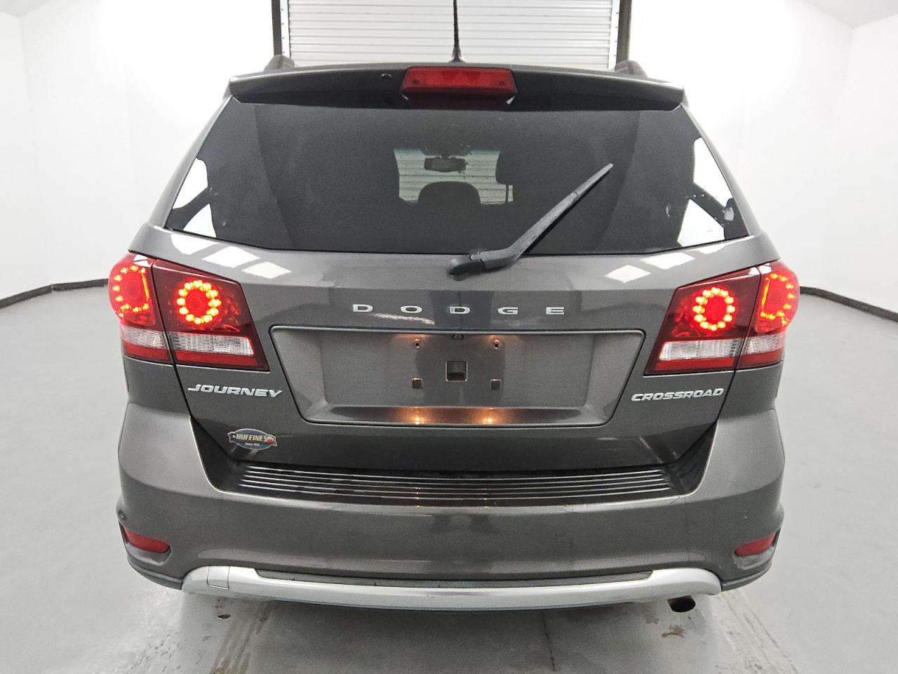 2017 Dodge Journey VIN 3C4PDCGB7HT619799 Copart auction photo, minor dent/scratches damage thumbnail 6