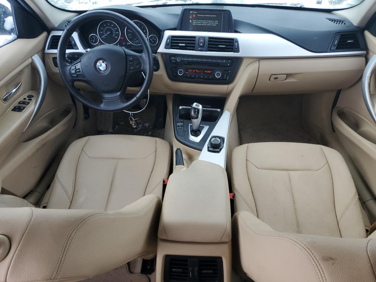 2013 BMW 3er VIN WBA3B5G52DNS01927 Copart auction photo, front end / side damage thumbnail 8