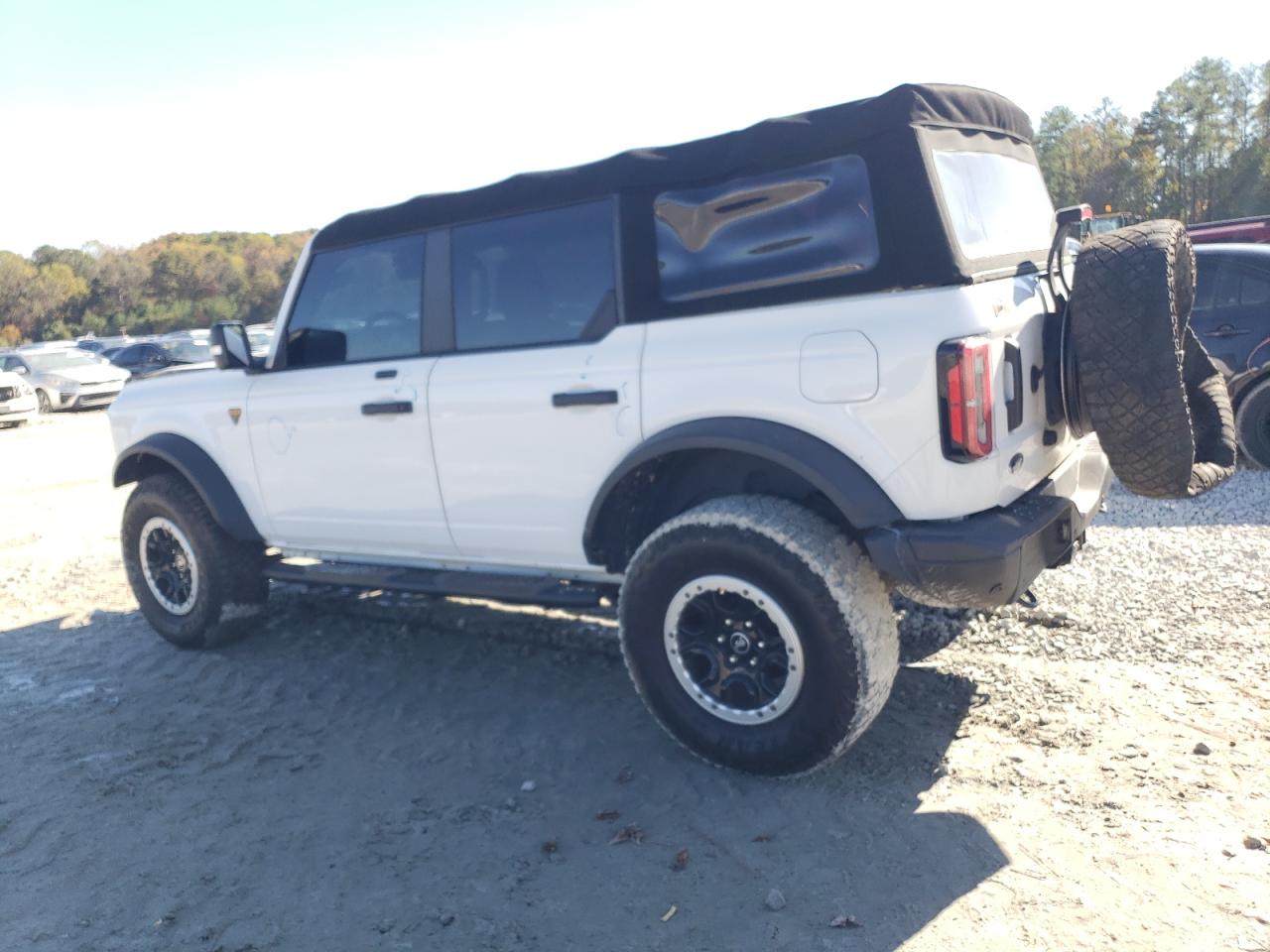 2021 Ford Bronco VIN 1FMEE5DP2MLA81739 Copart auction photo, front end / undercarriage damage thumbnail 2