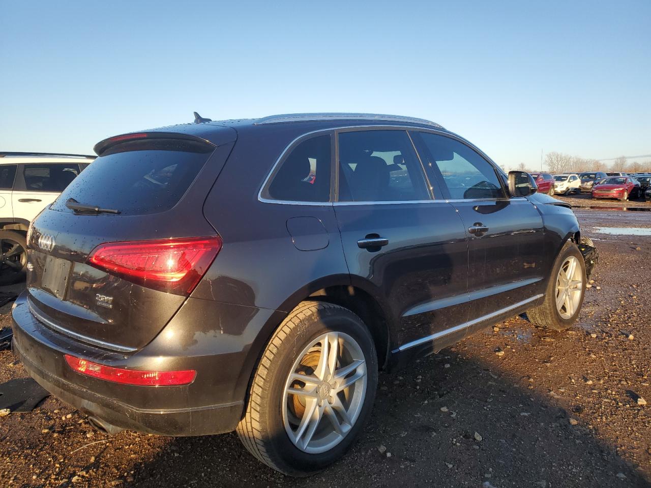 2015 Audi Q5 VIN WA1LFBFP2FA075615 Copart auction photo, front end / minor dent/scratches damage thumbnail 3