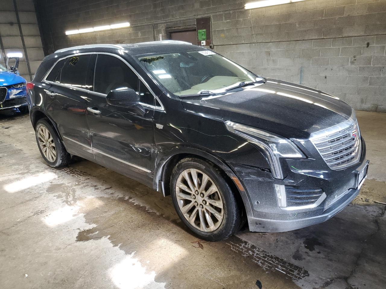 2017 Cadillac XT5 VIN 1GYKNFRS2HZ127285 Copart auction photo, side damage thumbnail 4